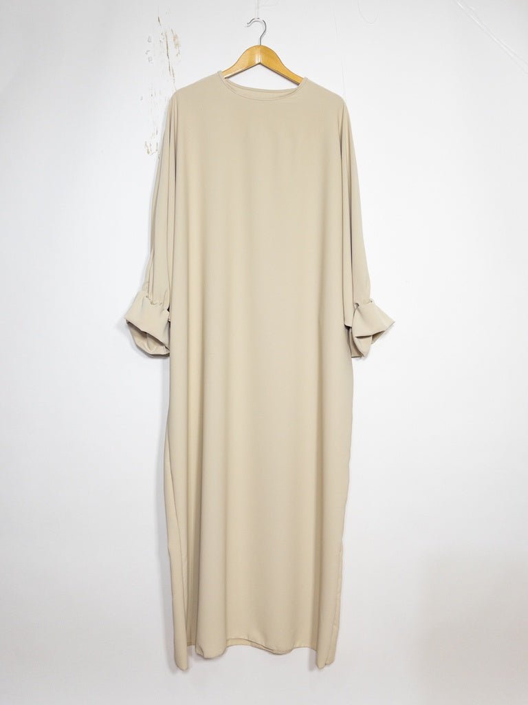 Abaya longue ref: 23312pk - Abaya longue large en Soie de Médine élégante et fluide