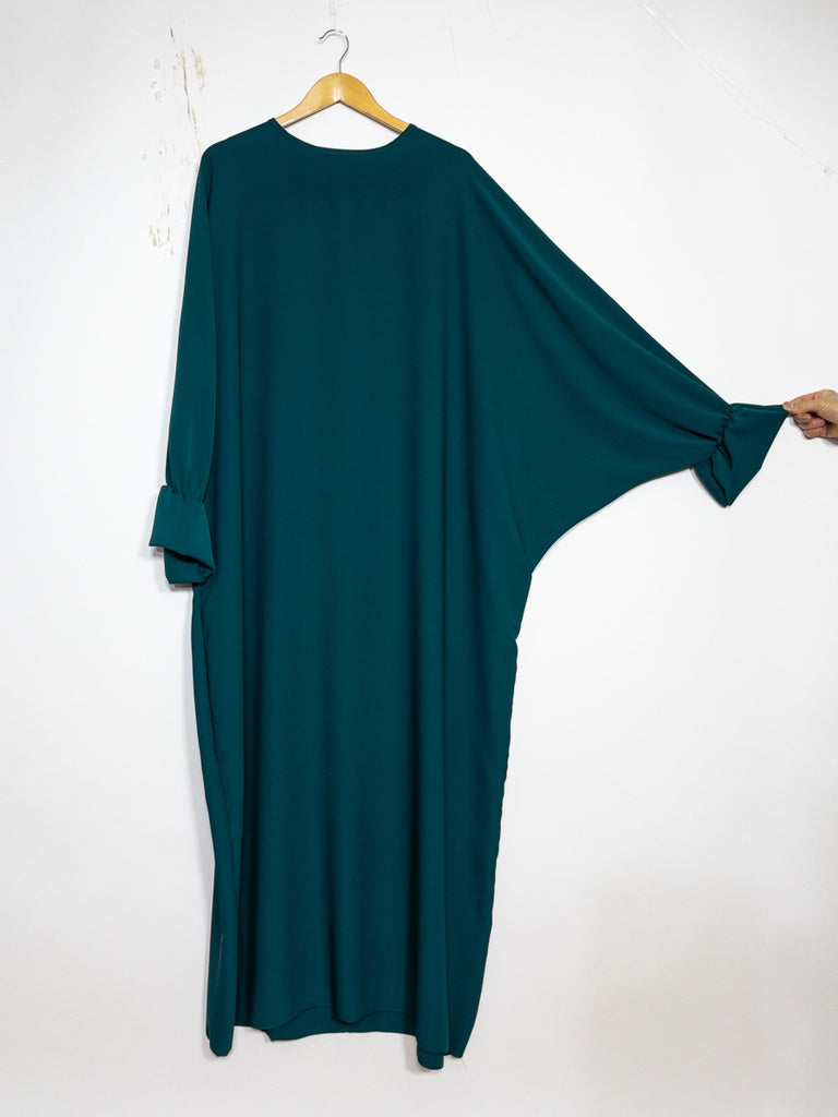 Abaya longue ref: 23312pk - Abaya longue large en Soie de Médine élégante et fluide