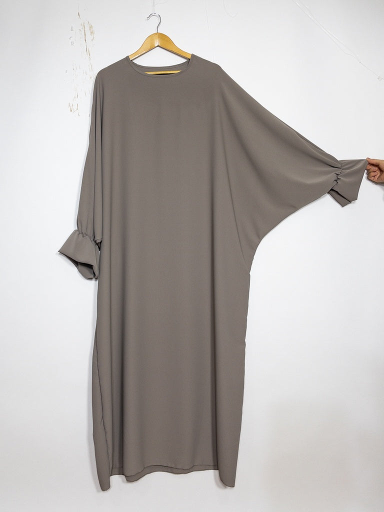 Abaya longue ref: 23312pk - Abaya longue large en Soie de Médine élégante et fluide