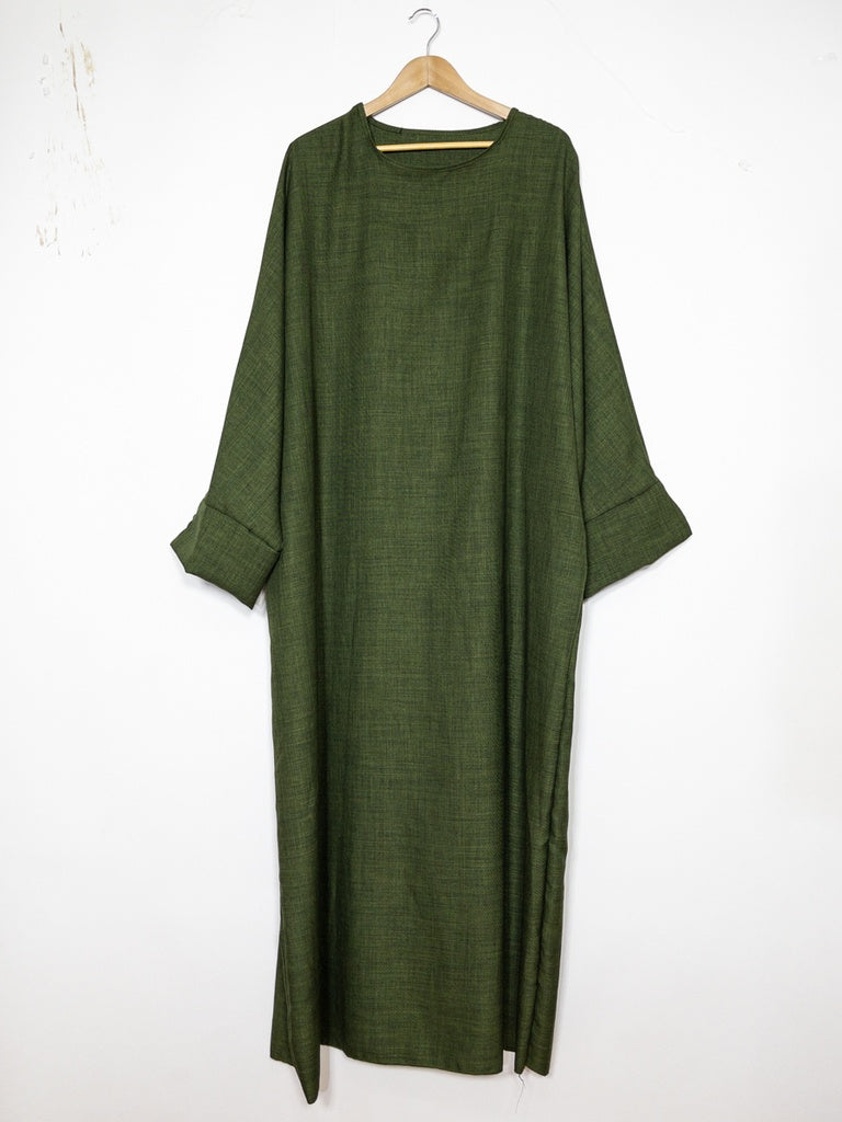 Robe Abaya REF: 2382XLM Manche papillon coupe ample avec fente sur les manches tissu léger et fluide