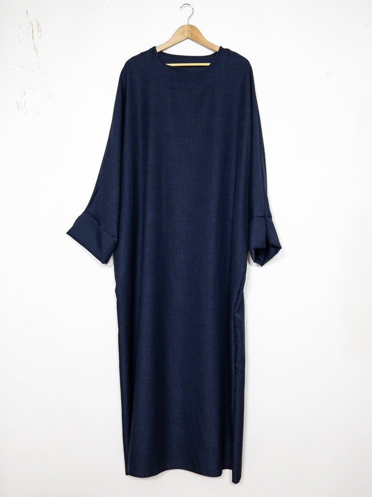 Robe Abaya REF: 2382XLM Manche papillon coupe ample avec fente sur les manches tissu léger et fluide