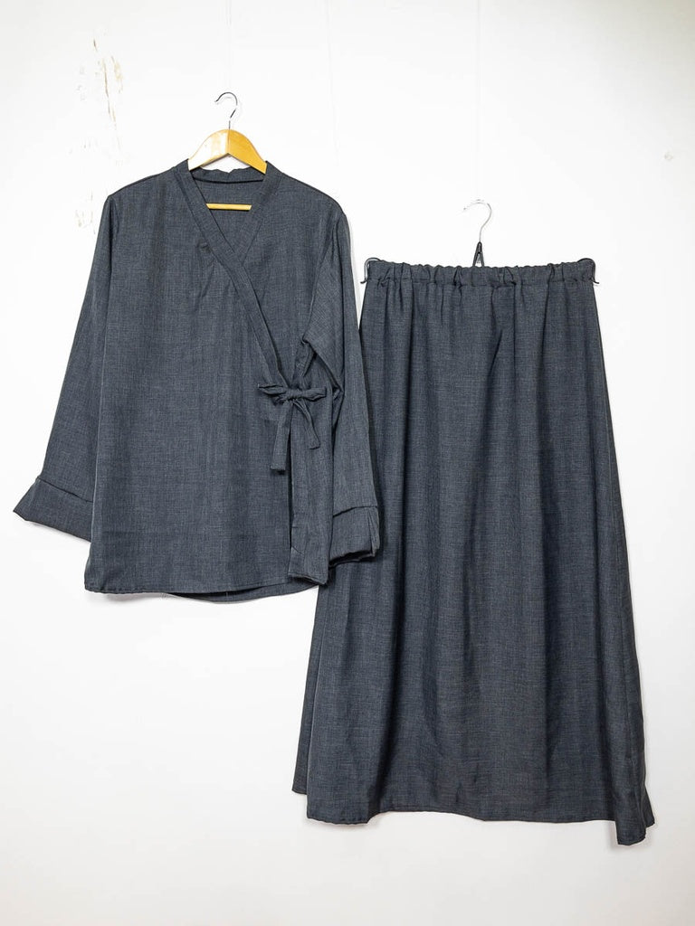 Ensemble EN2385XLM-JU - haut croisé avec nœud sur les côtés style kimono avec jupe évasée