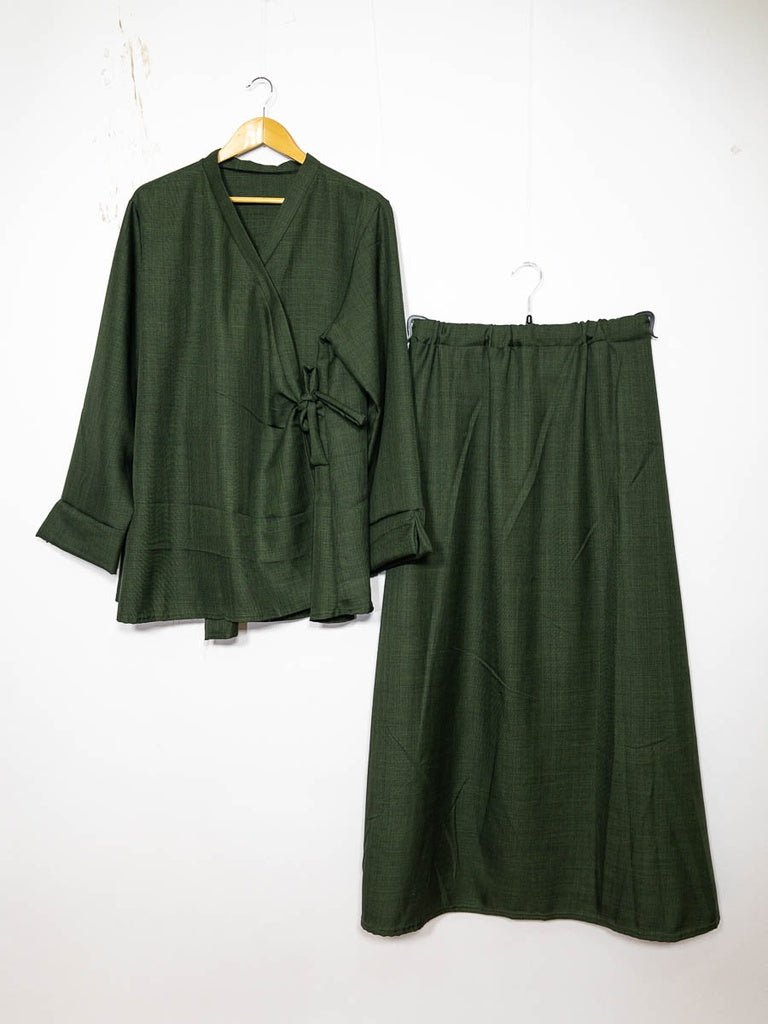 Ensemble EN2385XLM-JU - haut croisé avec nœud sur les côtés style kimono avec jupe évasée