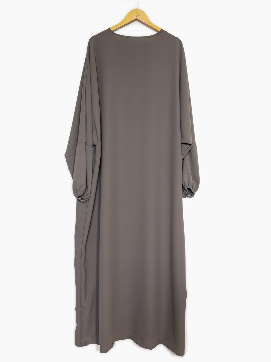 Abaya longue large en Soie de Médine ref: Ro2303pk - Abaya longue large en Soie de Médine ample et fluide avec manches bouffantes