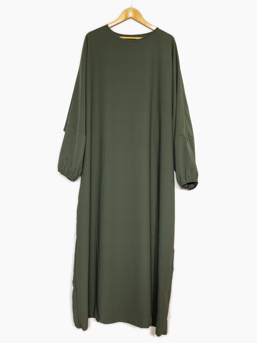 Abaya longue large en Soie de Médine ref: Ro2303pk - Abaya longue large en Soie de Médine ample et fluide avec manches bouffantes