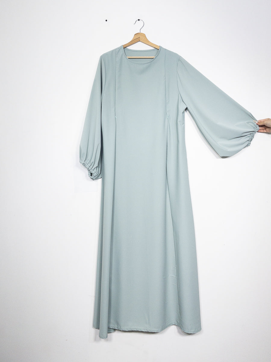 Abaya d'allaitement en soie de Medine ouvertures zip REF:RO2508PK - doux et fluide facilitant l’allaitement en toute discrétion.