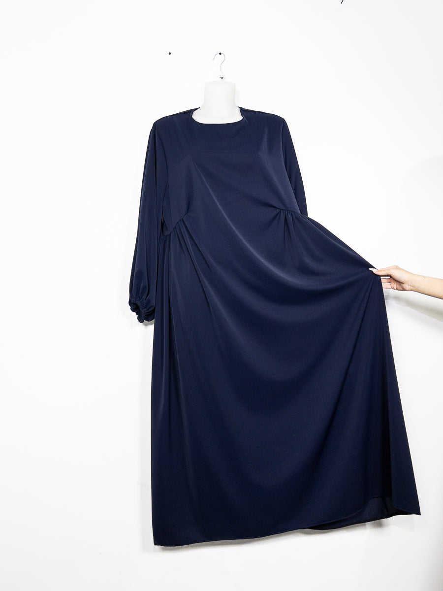 Robe abaya en Soie de Médine Ref: Ro2509pk - Robe abaya en Soie de Médine subtilement froncée au buste coupe fluide avec manches bouffantes