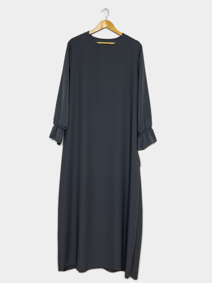 Abaya longue large ref: Ro2316pk- Abaya Longue Large en soie de Médine manches volantées chic et décontracté