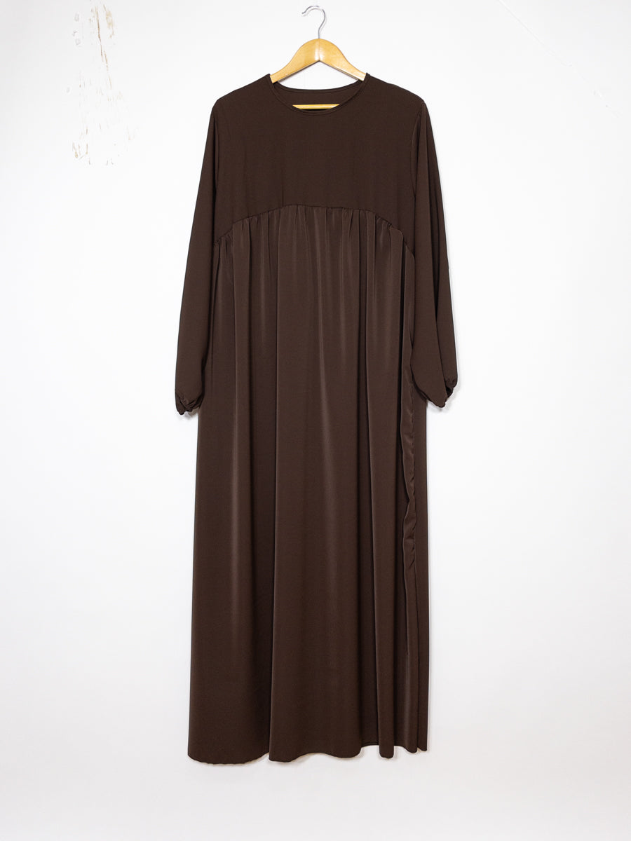 Abaya longue femme REF: RO2326PK - Abaya longue femme en soie de medine tissu fluide et doux , coupe ample et élégante
