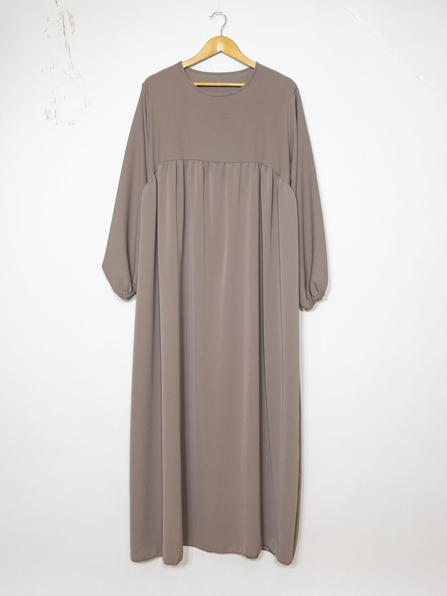Abaya longue femme REF: RO2326PK - Abaya longue femme en soie de medine tissu fluide et doux , coupe ample et élégante