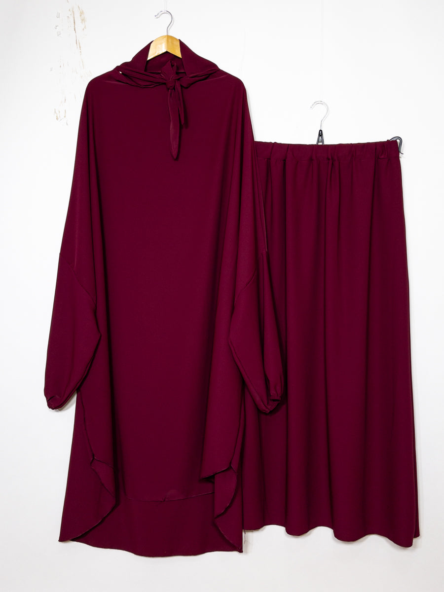 Jilbeb ensemble deux pièces en soie de Médine REF: En2310pk - Ce joli ensemble comprend un jilbeb et une jupe fluide et élégant