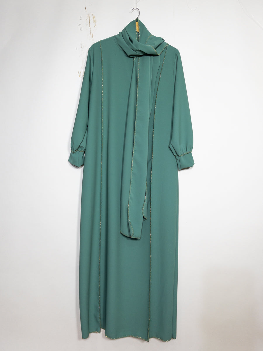 Abaya longue femme REF: Ro2369pk Robe Abaya en Soie de Médine avec Écharpe style raffiné et sa touche dorée