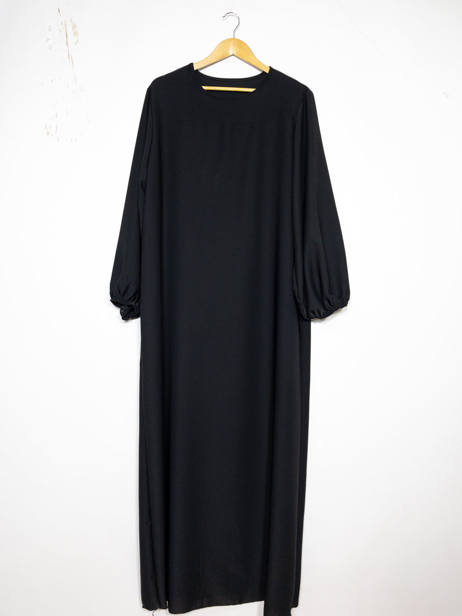 Robe Abaya en Soie de Médine - Modèle Ro2370pk - Manches ballon, fluide et confortable