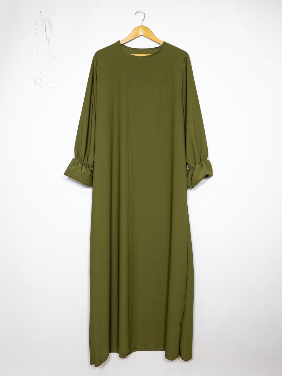 Abaya longue large ref:Ro23332pk en soie de medine - détails sur les manches confortable et élégante