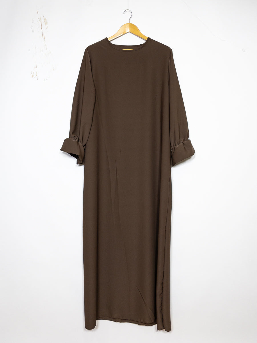 Abaya longue large ref:Ro23332pk en soie de medine - détails sur les manches confortable et élégante