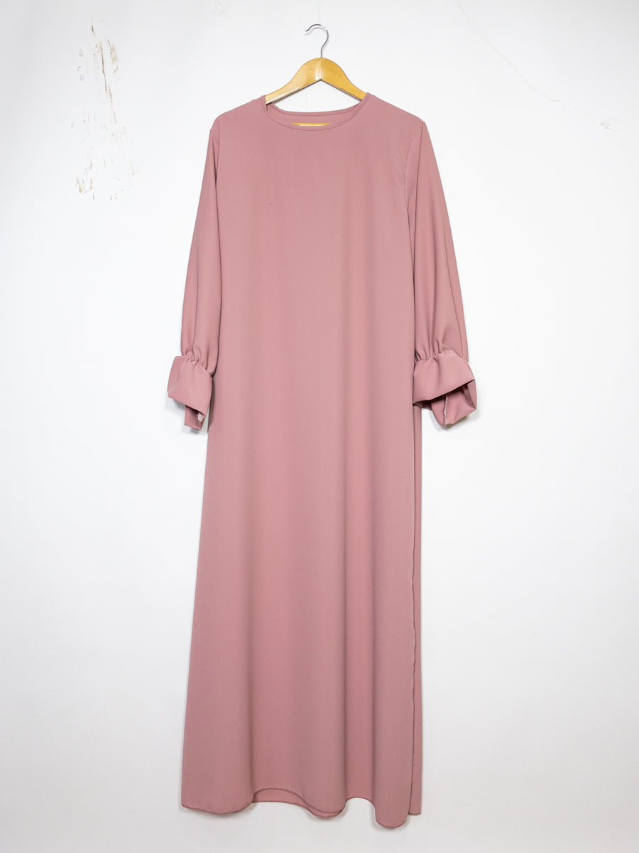 Abaya longue large ref:Ro23332pk en soie de medine - détails sur les manches confortable et élégante