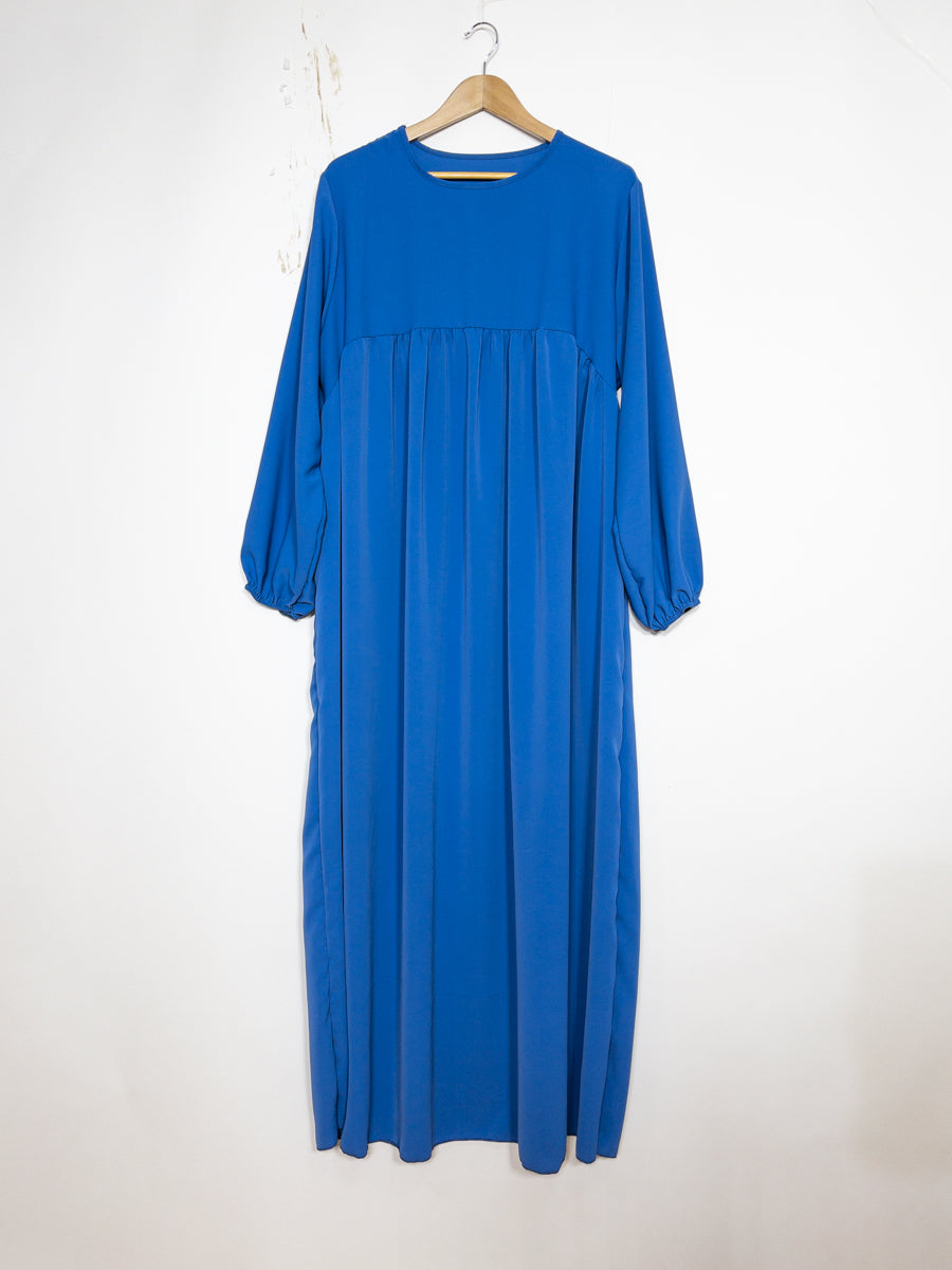 Abaya longue femme REF: RO2326PK - Abaya longue femme en soie de medine tissu fluide et doux , coupe ample et élégante