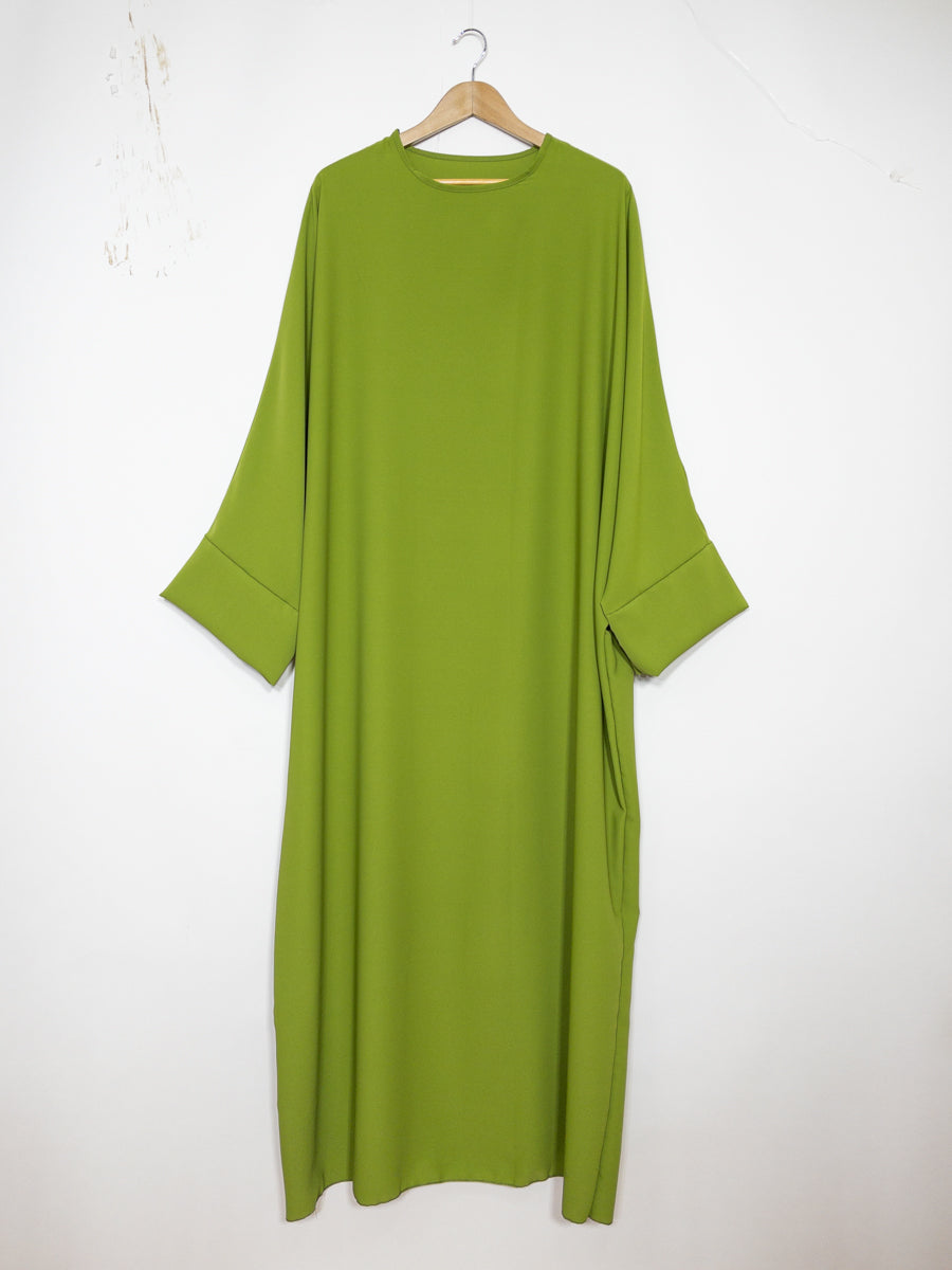 Abaya longue femme ref: ro2331pk - Abaya Longue en Soie de Médine à Manches Papillon fluide, douce et confortable