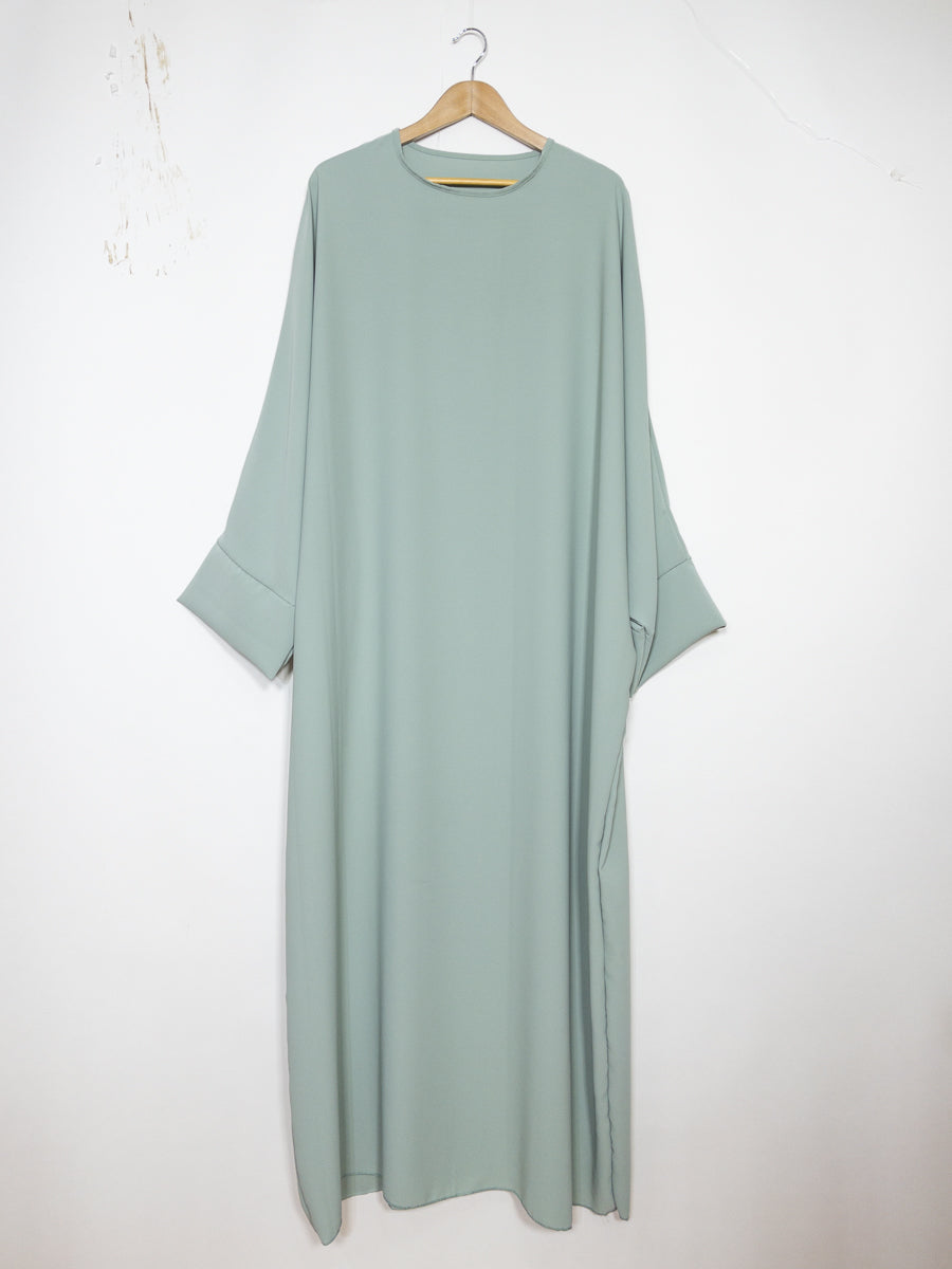 Abaya longue femme ref: ro2331pk - Abaya Longue en Soie de Médine à Manches Papillon fluide, douce et confortable