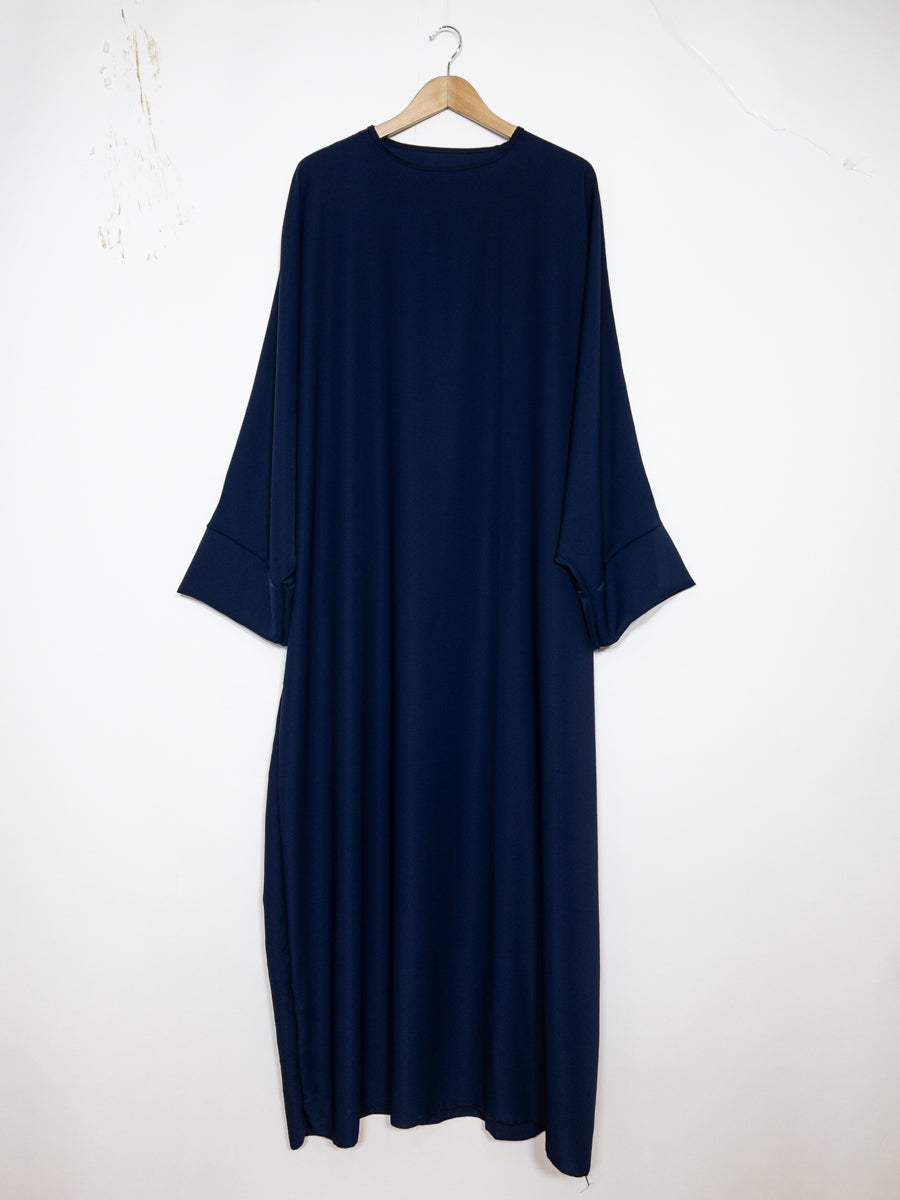 Abaya longue femme ref: ro2331pk - Abaya Longue en Soie de Médine à Manches Papillon fluide, douce et confortable