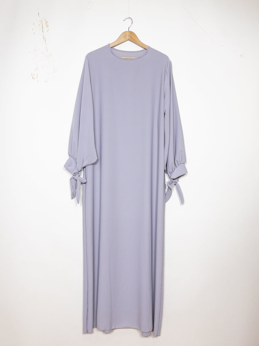 Abaya en soie de Médine RO2378PK - Elégante et fluide avec coupe ample et manches ballon avec joli nœud