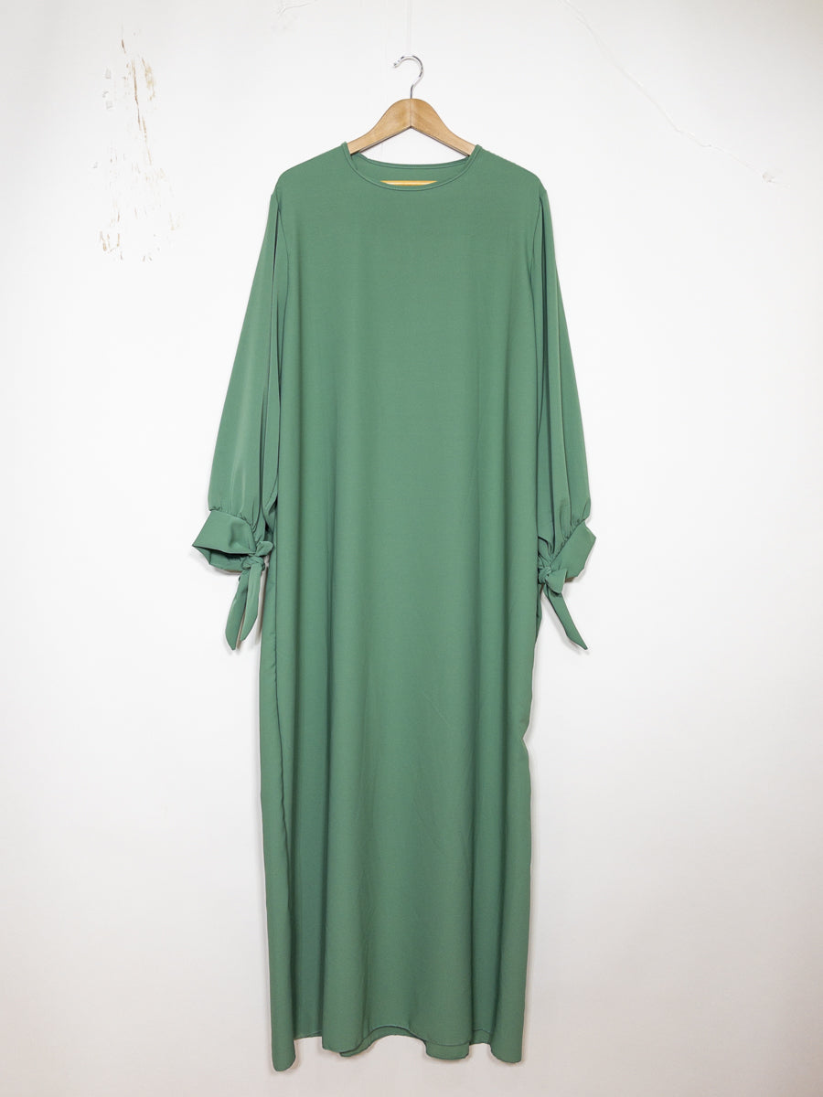 Abaya en soie de Médine RO2378PK - Elégante et fluide avec coupe ample et manches ballon avec joli nœud