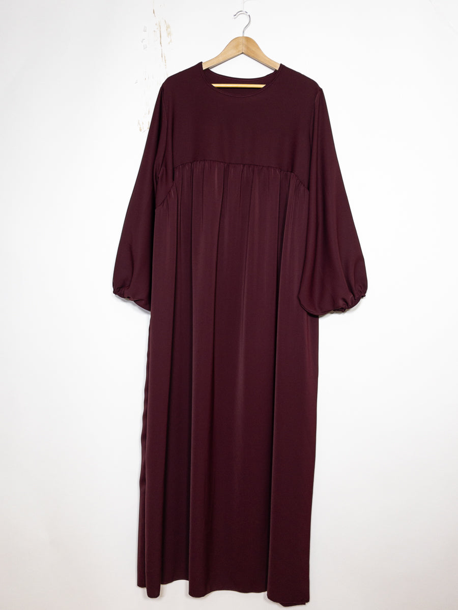 Abaya longue en soie de Médine REF: RO2379PK - légère, fluide et confortable
