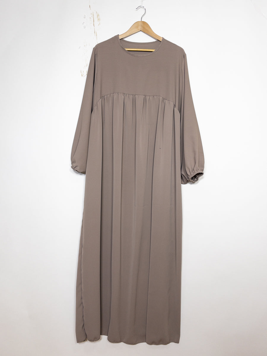 Abaya longue en soie de Médine REF: RO2379PK - légère, fluide et confortable