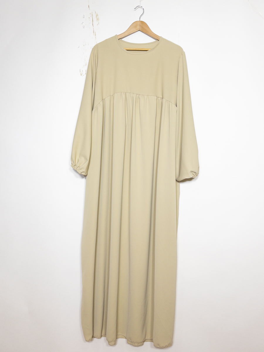 Abaya longue en soie de Médine REF: RO2379PK - légère, fluide et confortable