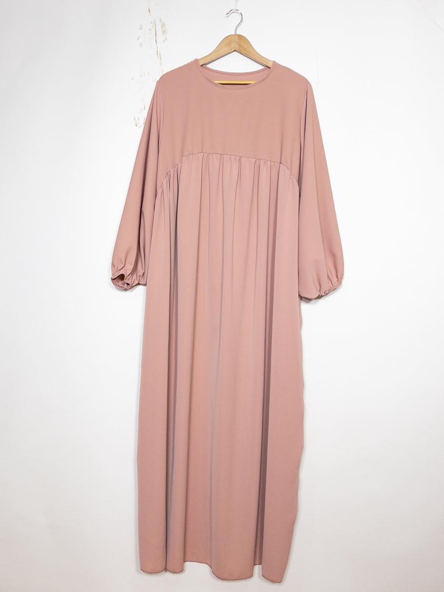 Abaya longue en soie de Médine REF: RO2379PK - légère, fluide et confortable