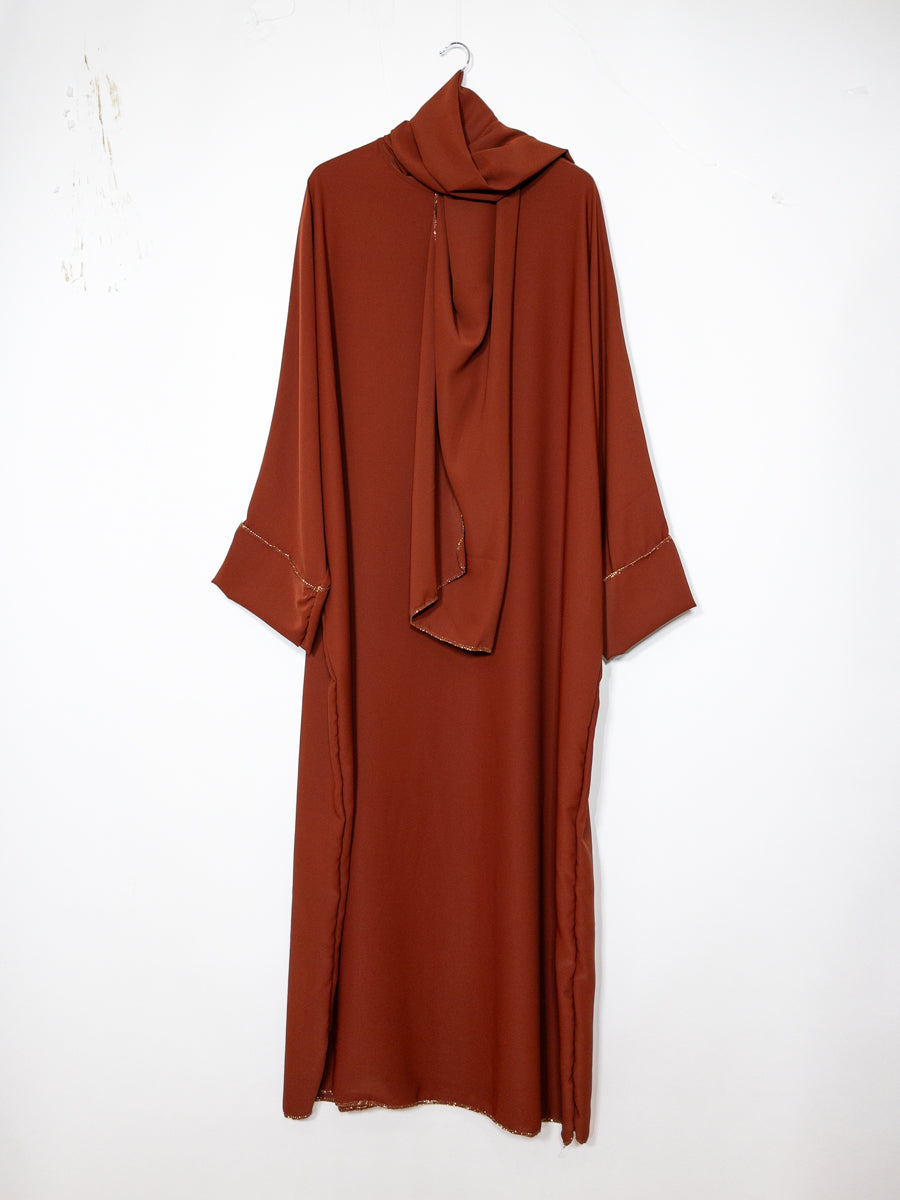 Abaya longue femme REF: Ro2381pk en soie de medine avec voile Intégré fluide et élégante