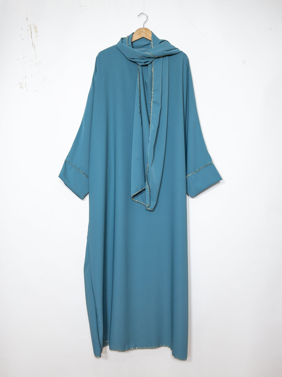 Abaya longue femme REF: Ro2381pk en soie de medine avec voile Intégré fluide et élégante