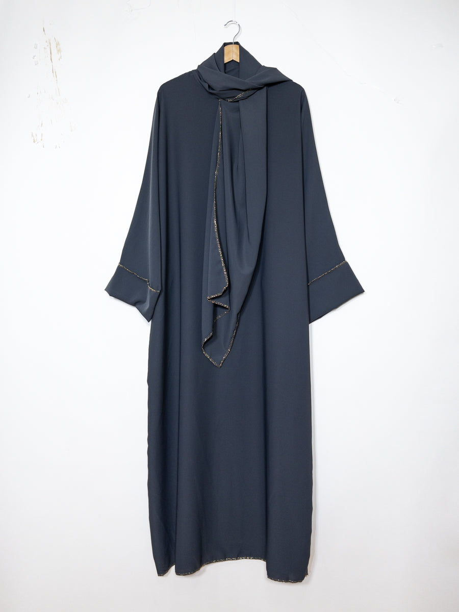 Abaya longue femme REF: Ro2381pk en soie de medine avec voile Intégré fluide et élégante