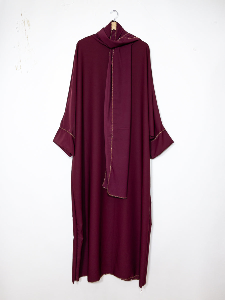 Abaya longue femme REF: Ro2381pk en soie de medine avec voile Intégré fluide et élégante