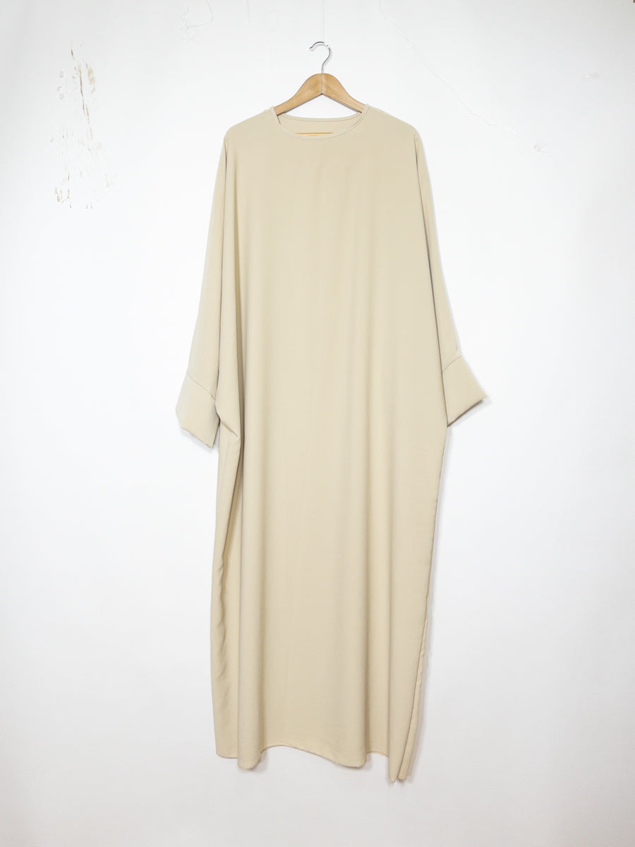 Abaya longue femme ref: ro2331pk - Abaya Longue en Soie de Médine à Manches Papillon fluide, douce et confortable