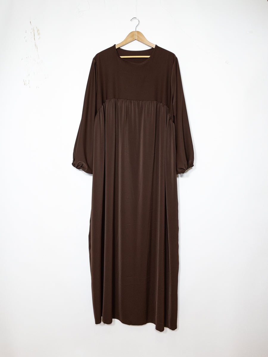 Abaya longue en soie de Médine REF: RO2379PK - légère, fluide et confortable
