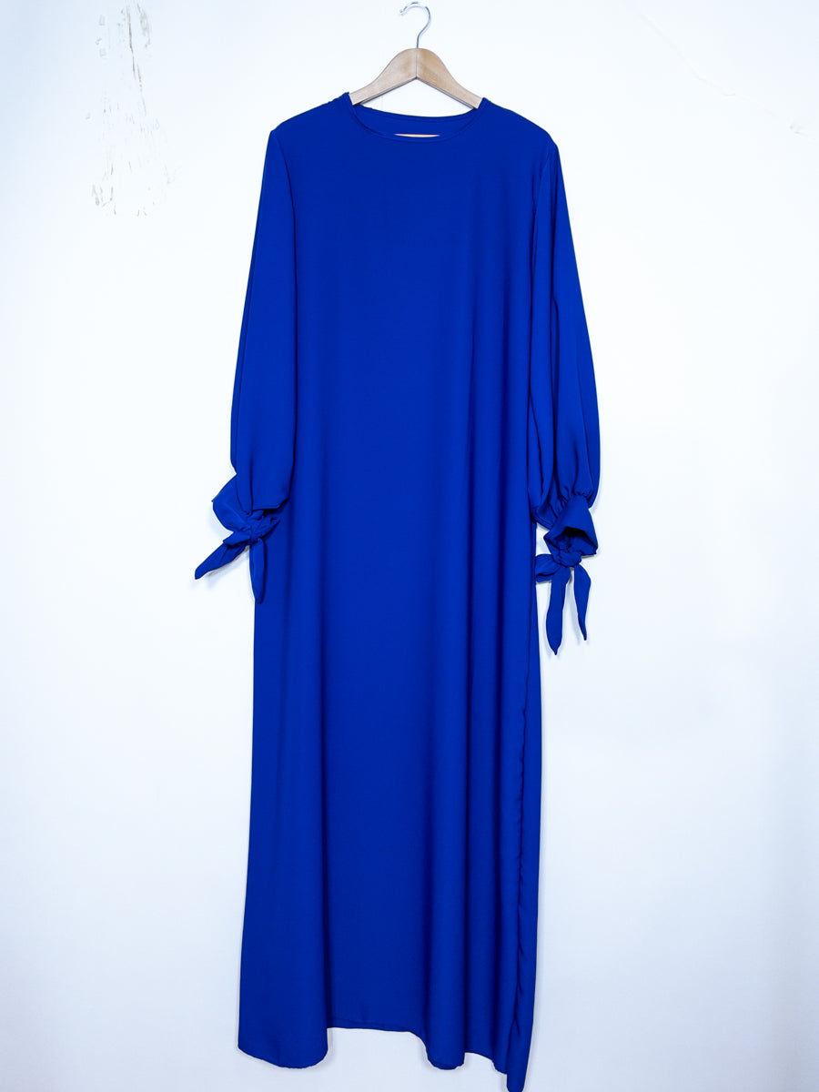 Abaya en soie de Médine RO2378PK - Elégante et fluide avec coupe ample et manches ballon avec joli nœud