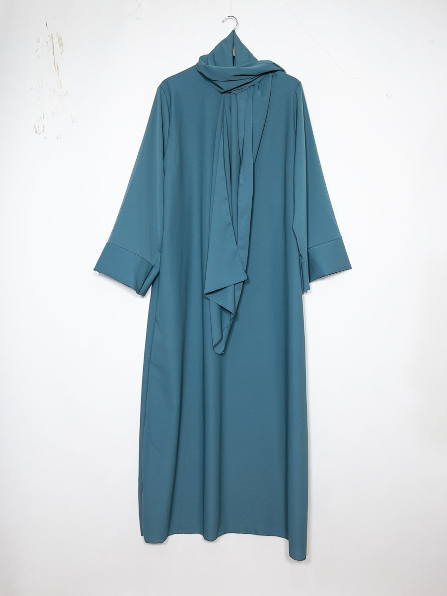 Abaya en soie de Médine pour femme ref:Ro2377pknml - voile intégré confortable et simple