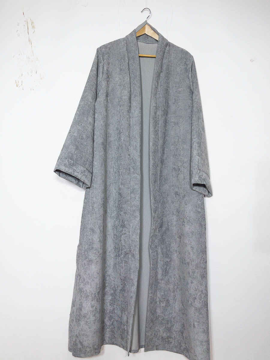 Kimono manche large pour femme ref:2391 Kimono Manches Larges en Velours Côtelé a coupe longue et ouverte avec  des manches amples