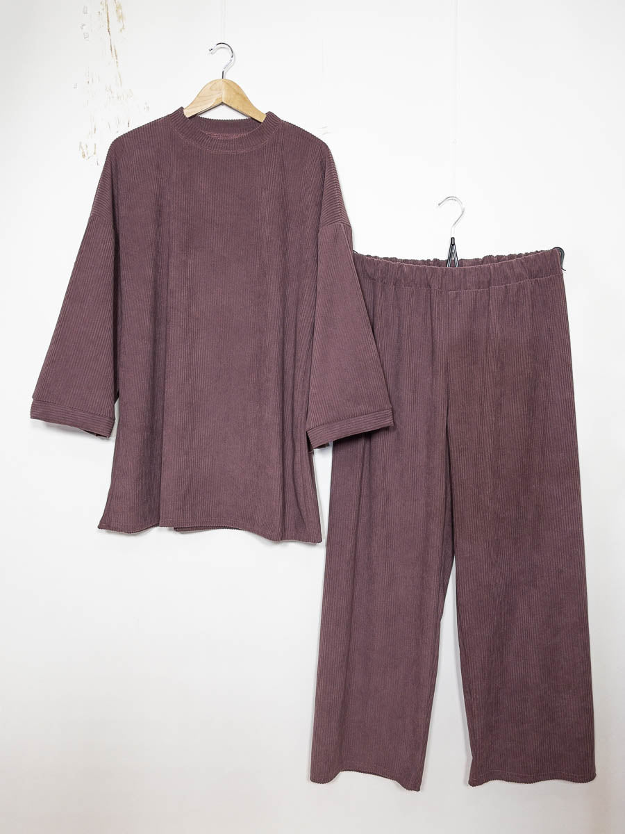 Ensemble côtelé pour l'hiver ref:2396 - Ensemble confortable Côtelé pour l’Hiver avec pantalon