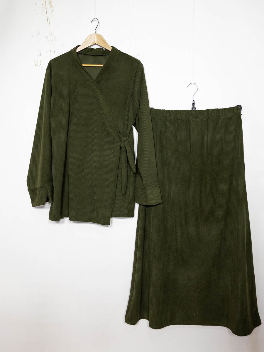 Ensemble côtelé pour l'hiver : 2385-ju-Côtèle Ensemble Côtelé pour l’Hiver avec jupe côtelé chic et chaleureux