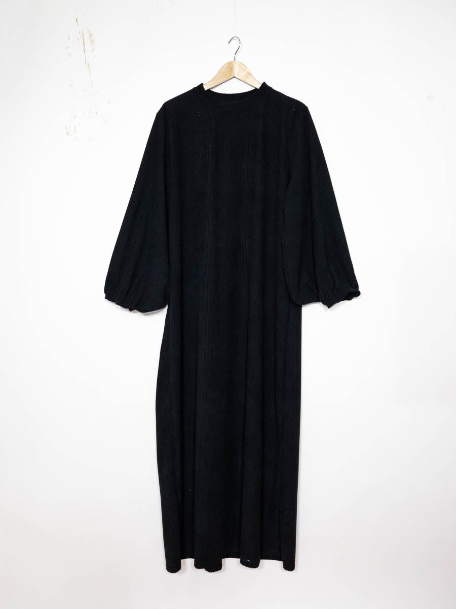 Abaya côtelé pour l'hiver ref:2398 - Abaya confortable velours Côtelé pour l’Hiver