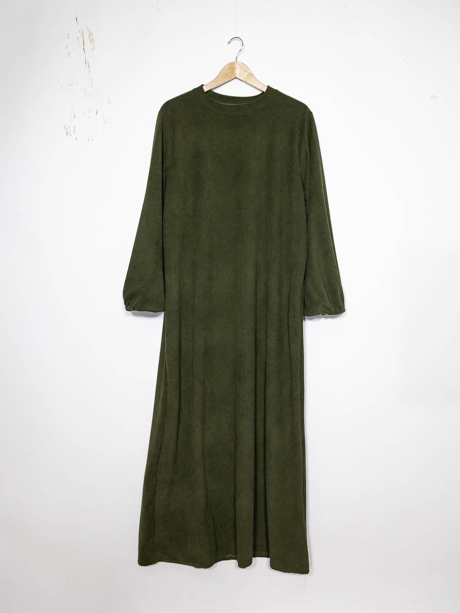 Abaya côtelé pour l'hiver ref:2398 - Abaya confortable velours Côtelé pour l’Hiver