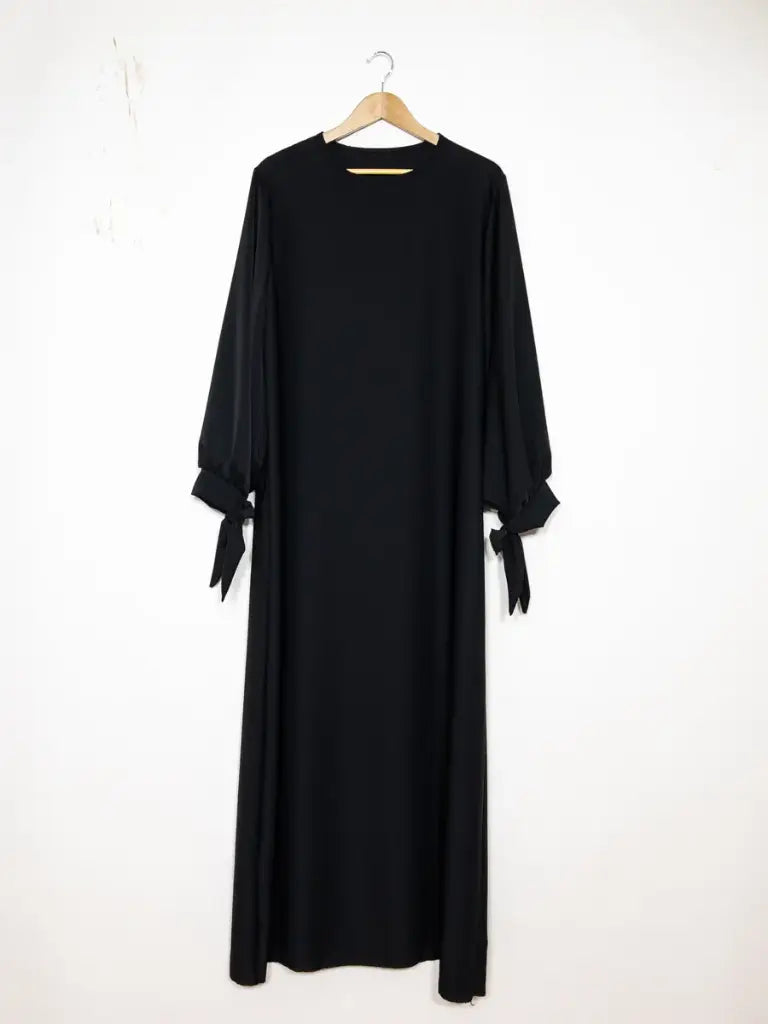 Robe abaya réf RoL2378pk - Robe abaya longue en soie de Médine longue pour femme 185cm avec manches ballon et nœud fluide et sophistiquée